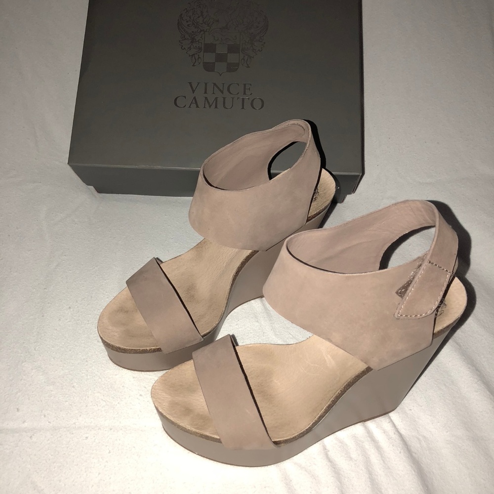 Vince Camuto platform sandals in women